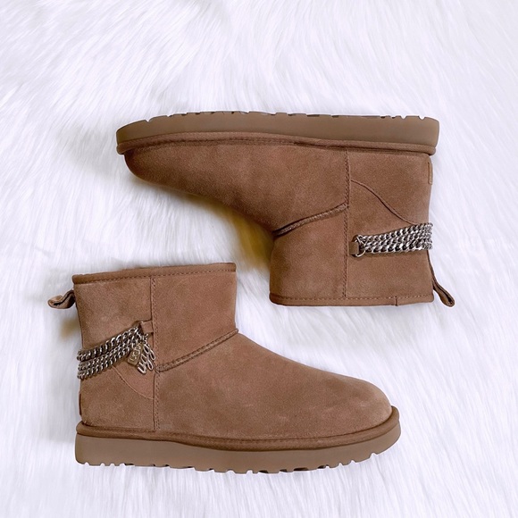 UGG Women’s Classic Mini Chains Chestnut Suede Boots - Picture 4 of 9